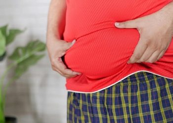 لو ظهرت هذه العلامات على البطن اذهب للطبيب فورا تحذير لك بمرض خطير
