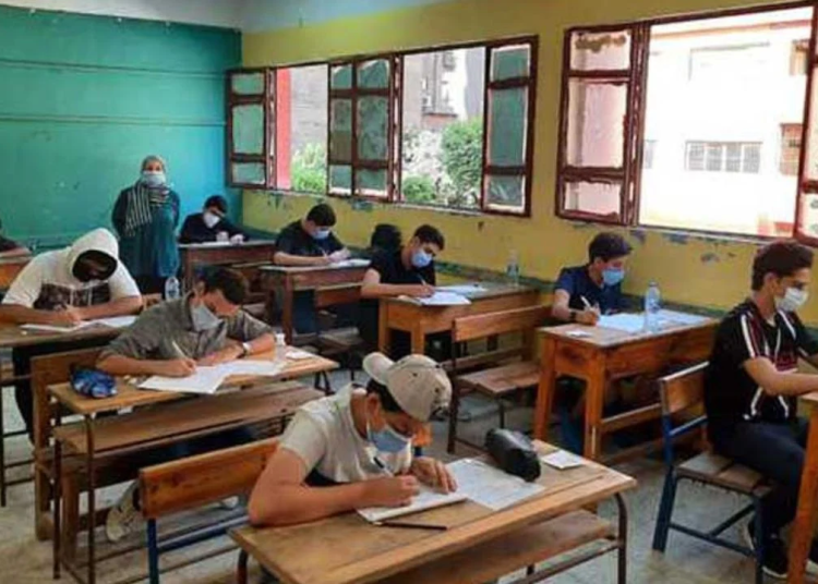 رفض يغششه انهى حياته تفاصيل مأساوية خلال امتحانات الإعدادية وقرار عاجل من جهات التحقيق 1 تفاصيل إحالة مسؤولين التفتيش