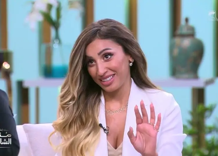 بعد كثرة الكلام دينا الشربيني تخرج عن صمتها وتحسم الجدل حول إرتباطها بأنس بوخش 1 دينا الشربيني