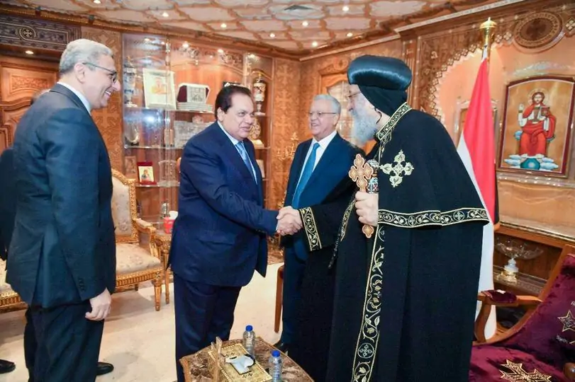 أبو العينين يهنئ البابا تواضروس والأقباط بالقيامة المجيدة بكلمات مؤثرة 3 أبو العينين يهنئ البابا والأقباط بعيد القيامة