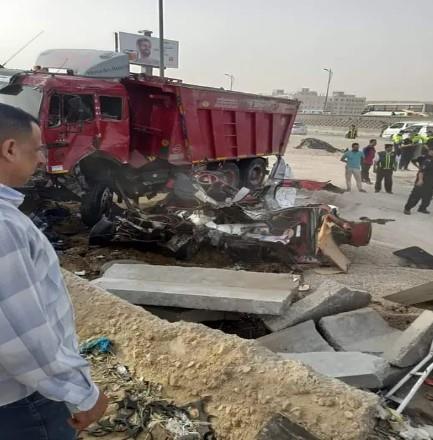 الدفع بأوناش وإسعاف العربيات أتعجنت تفاصيل تصادم تريلا ب12 سيارة أعلى الدائري 3 تفاصيل تصادم تريلا ب12 سيارة أعلى الدائري