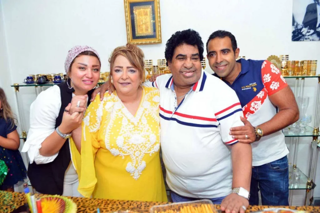 وفاة زوجة الفنان أحمد عدوية ومصدر من داخل الأسرة يكشف عن السبب 2 زوجة أحمد عدوية