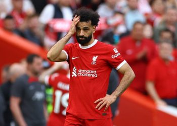 كشف مفاجأة كبرى بشأن مستقبل صلاح مع ليفربول