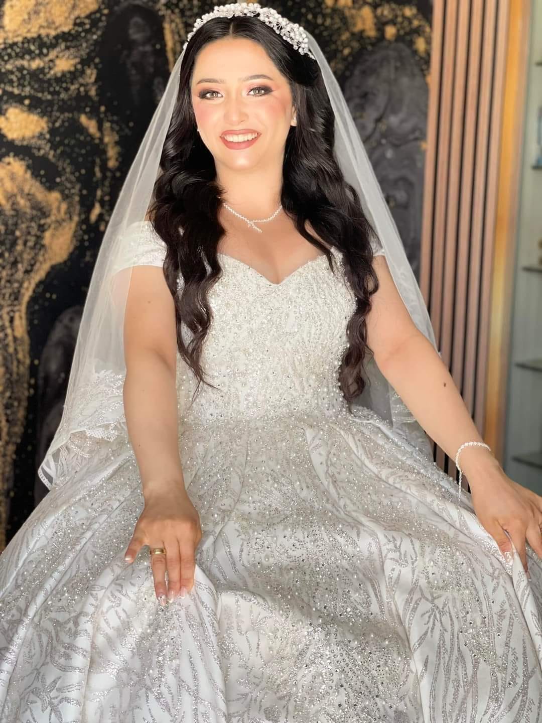 إغماءات في وداع عروس المنيا أثناء الجنازة وتداول صورها بالفستان الأبيض 3 نانسي ميخائيل