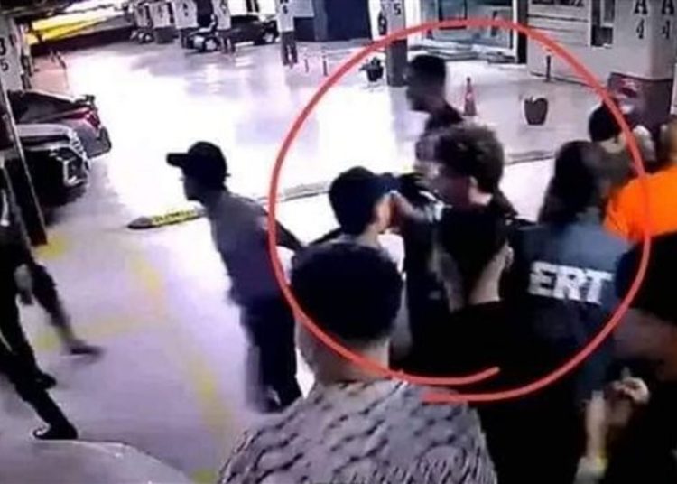 تفاصيل جديدة في خناقة إمام عاشور مع موظف أمن بمول شهير بأكتوبر 1 221 433
