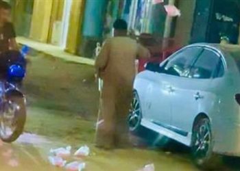 بائع غزل البنات