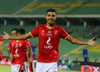 لاعب الأهلي السابق