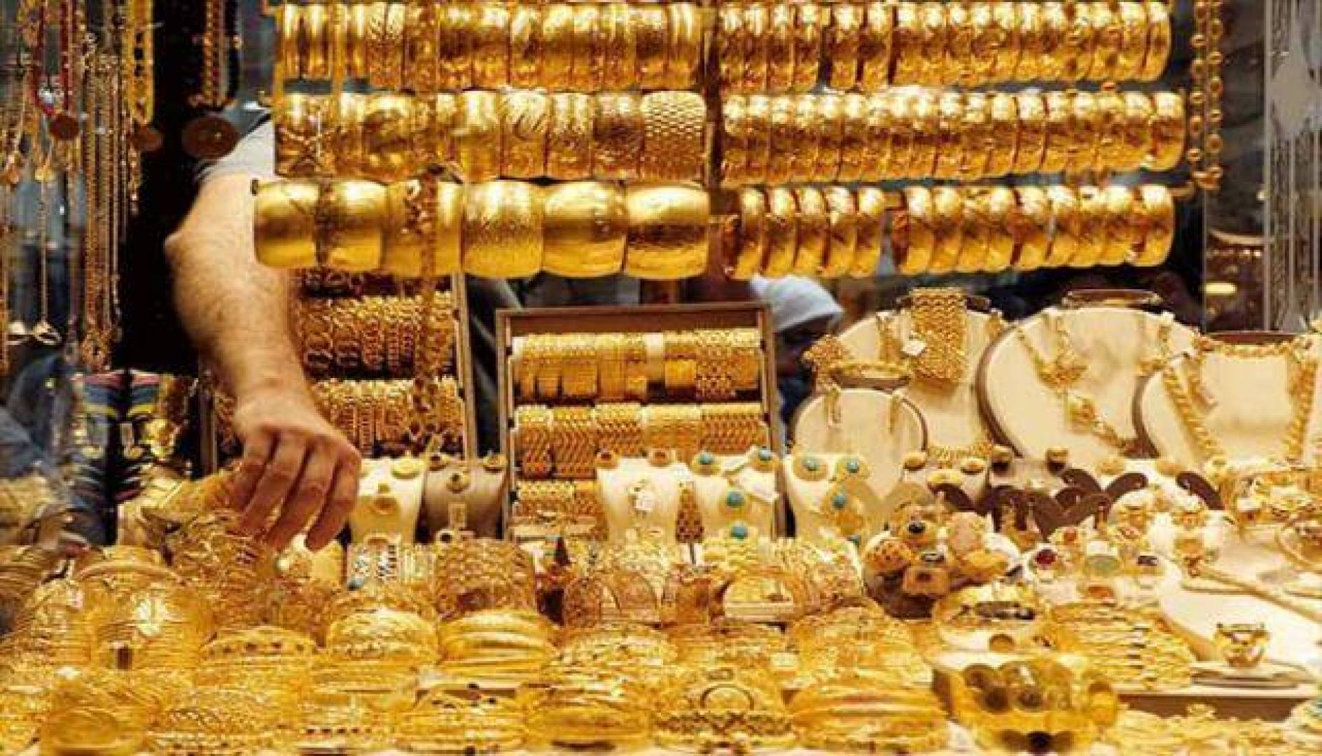 عيار 21 مش راسي على وضع تفاصيل أسعار أعيرة الذهب بآخر تعاملات اليوم 12/3/2025 2 أسعار الذهب