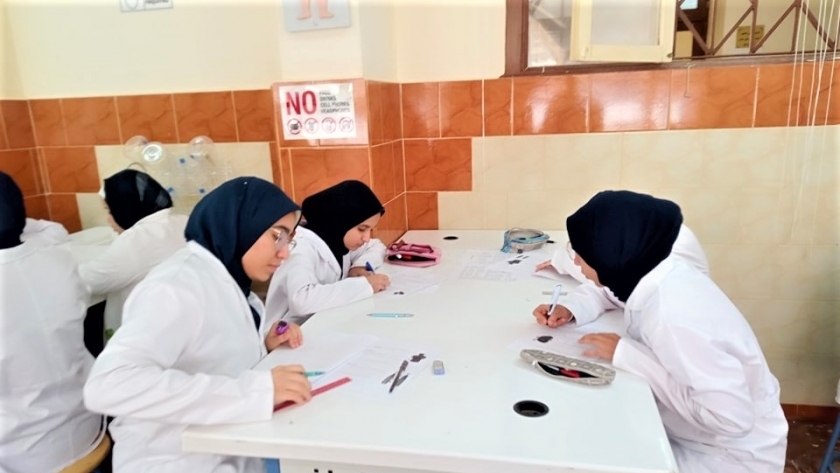 تعرف على افضل مدارس للبنات بعد الإعدادية 2024 - 2025 2 افضل مدارس للبنات بعد الإعدادية