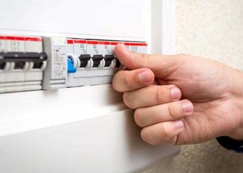 طريق الحفاظ على الأجهزة الكهربائية