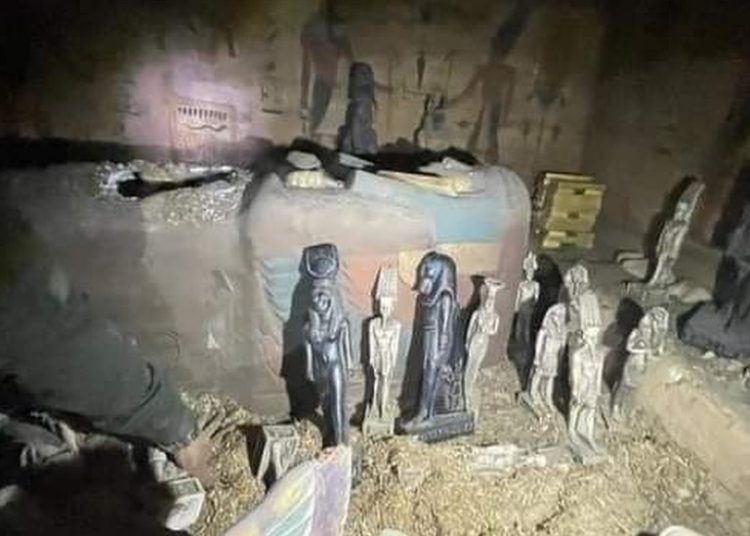 لفتح مقبرة فرعونية تفاصيل إنهاء حياة طفل 8 أعوام ونزع أطرافه 1 مقبرة فرعونية