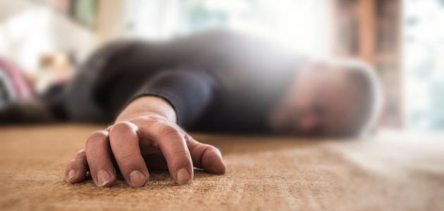 تفاصيل إلغاء حلقة خيري رمضان عقب سقوطه مغشيًا عليه داخل القناة 4 فقدان الوعي