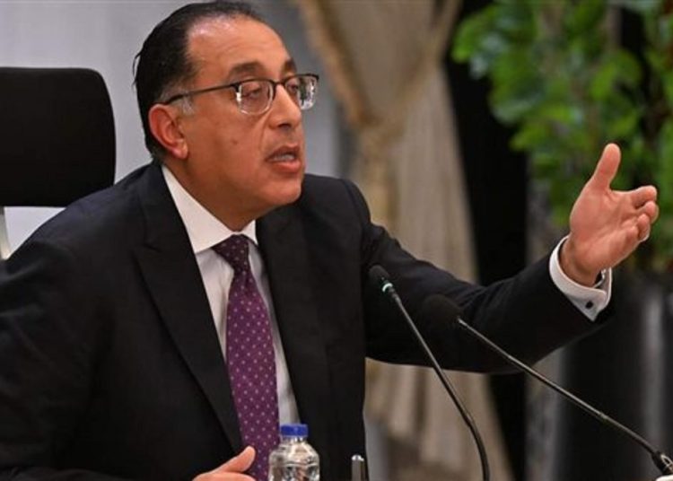 رئيس الحكومة الجديدة يكشف حقيقة هل هناك زيادة جديدة ب سعر العيش المدعم 1 رئيس الوزراء يزف بشري سارة