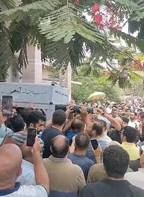 محمد صلاح ونجوم الكرة ينعون أحمد رفعت بكلمات مؤثرة 6 الآلاف يودعون أحمد رفعت