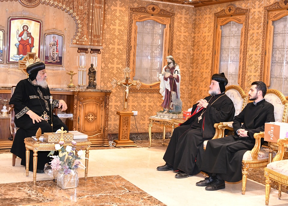 بالصور هام عن قداسة البابا تواضروس الثاني من المقر البابوي بالقاهرة 2 البابا تواضروس الثاني يستقبل النائب البطريركي لشؤون الرهبان بالكنيسة السريانية
