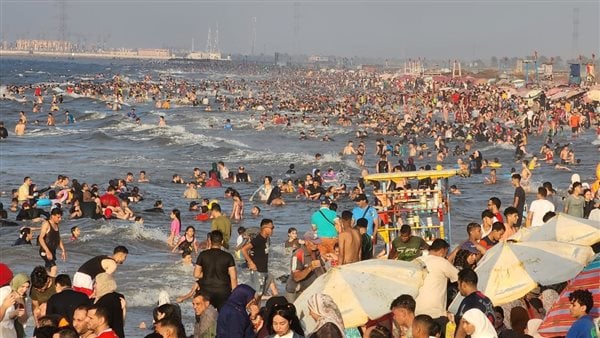 حقيقية إغلاق الشواطئ فى جمصة بسبب التغيرات والاضطرابات المناخية 4 حقيقية إغلاق الشواطئ فى جمصة