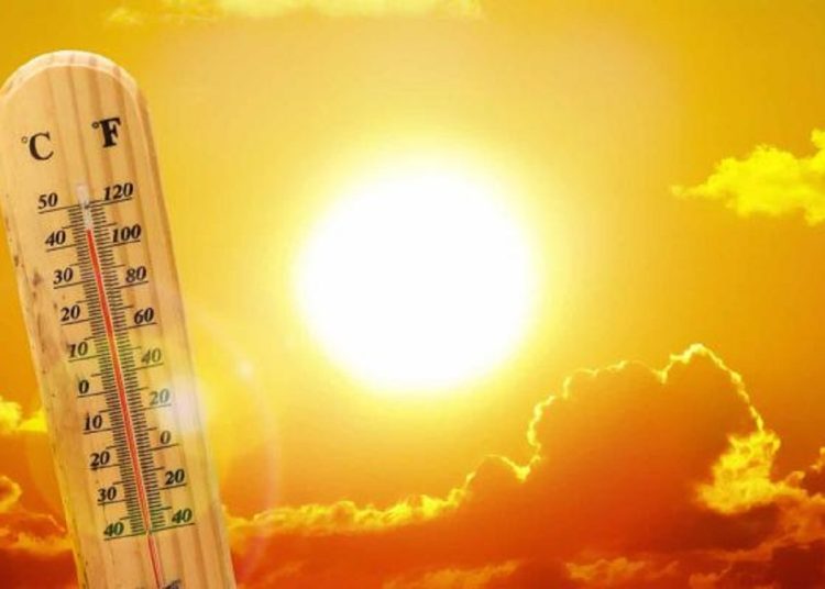 الأرصاد الجوية تحذر من الأمطار ببعض المناطق وتكشف حالة طقس غدًا الأربعاء 1 الطقس