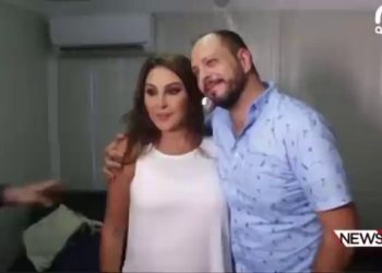 الفنانة إليسا تتعرض لموقف محرج بسبب معجب شوف اللى حصل ودة كان رد فعلها