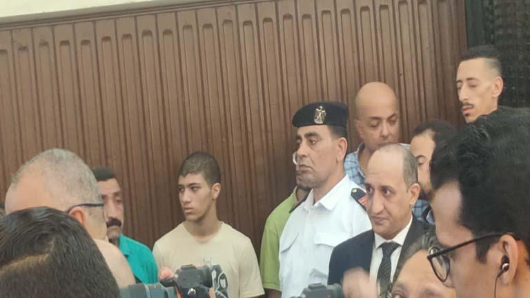 بالصور أول ظهور للمتهمين في قضية طفل شبرا بإنهاء حياته لسرقة أعضائه 2 أول ظهور للمتهمين في قضية طفل شبرا