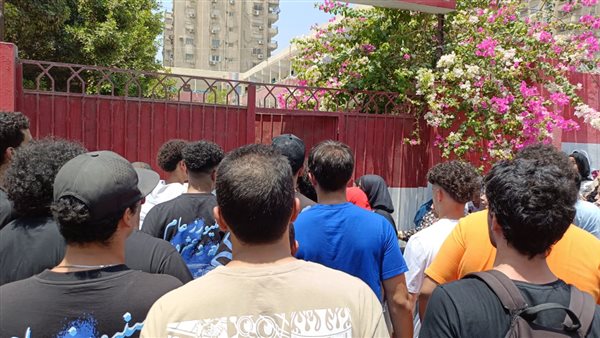 تعدي مراقب بالضرب على طالبة داخل لجنة الثانوية العامة وتحرير محضر بالواقعة 2 تعدي مراقب بالضرب على طالبة