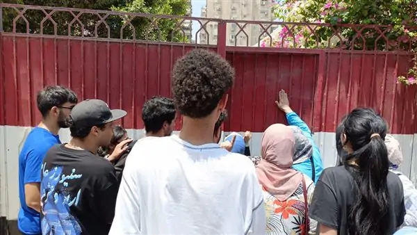 تعدي مراقب بالضرب على طالبة داخل لجنة الثانوية العامة وتحرير محضر بالواقعة 3 تعدي مراقب بالضرب على طالبة