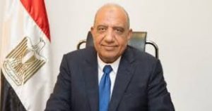 تفاصيل إعتذار وزير الكهرباء قبل مغادرة مكتبه وتوديع العاملين بالوزارة 3 محمود عصمت