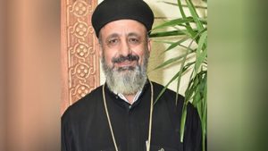 بعد إنقاذ 3 راهبات في دير بنات مريم القس أرميا عبده يشكر مدير مرفق الإسعاف بالفيوم 2 القس أرميا عبده
