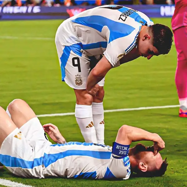 هل سيعتزل ليونيل ميسي القائد التاريخي للمنتخب الأرجنتيني بعد إصابته في نهائي كوبا أمريكا 2 اصابة ليونيل ميسي