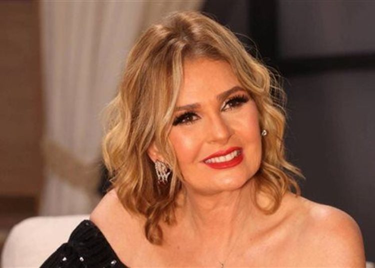 يسرا تدافع عن بوسي شلبي كانت الروح التي ساندت محمود عبدالعزيز حتى النهاية 1 يسرا