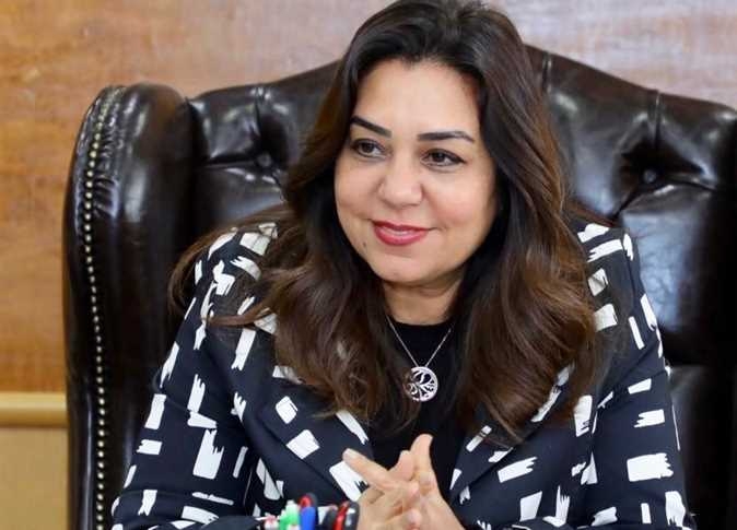الدكتورة منال عوض تعلن الحرب على الأكياس البلاستيكية بعقوبات رادعة 1 منال عوض تعلن الحرب على الأكياس البلاستيكية