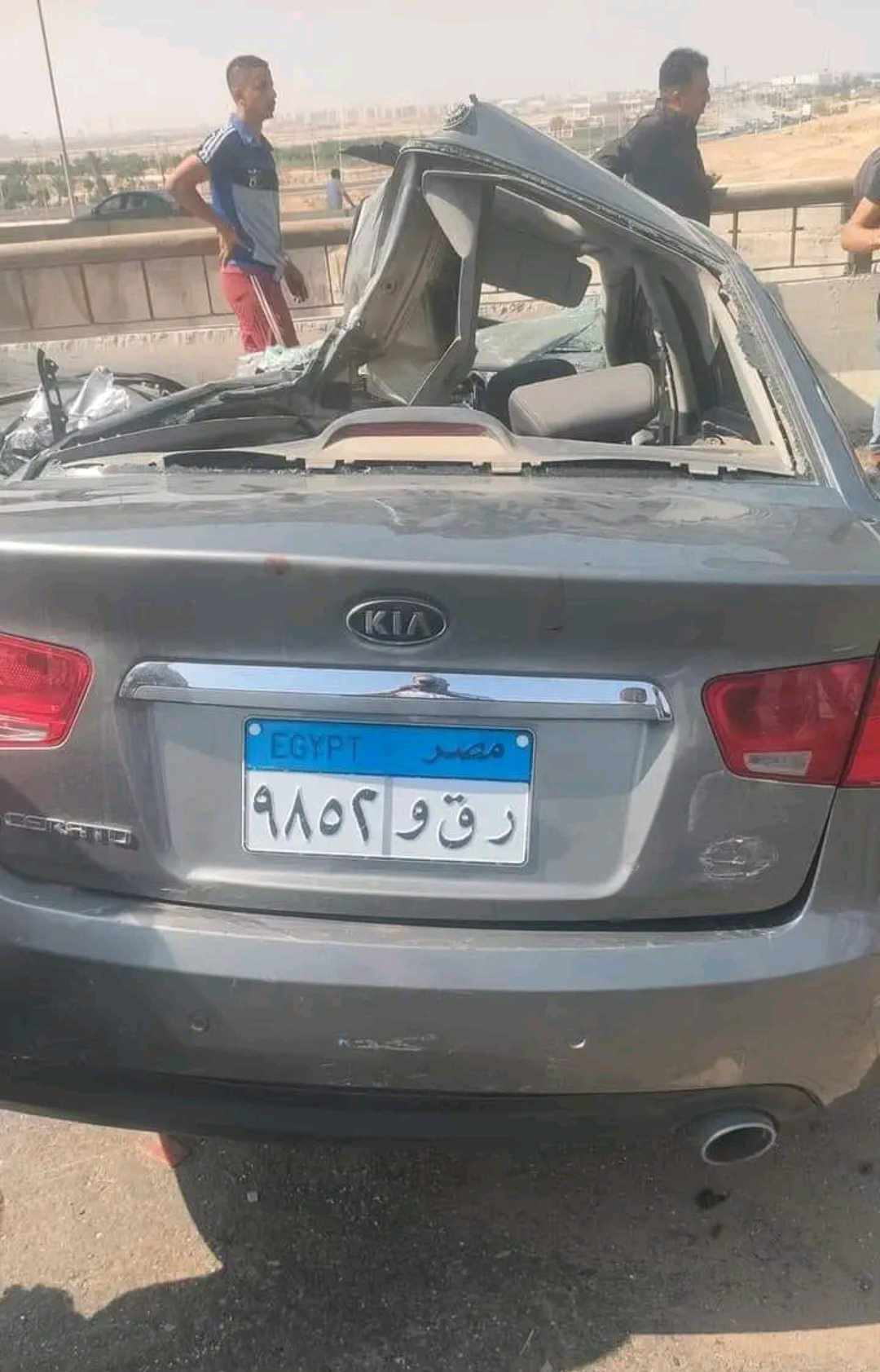 وداع مهيب 5 نعوش الأب والأم والأطفال كشف تفاصيل واقعة الإقليمي المؤلم 5 حادث الإقليمي وفاة أسرة كاملة