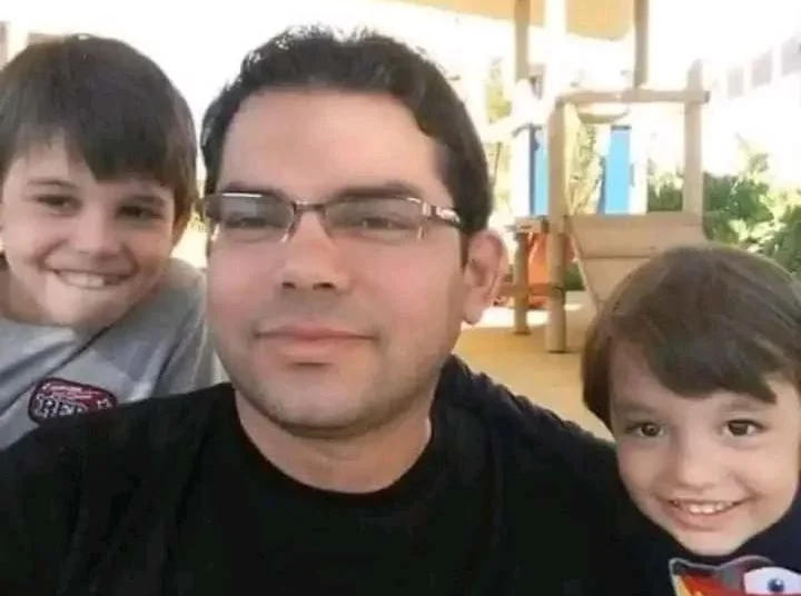 وداع مهيب 5 نعوش الأب والأم والأطفال كشف تفاصيل واقعة الإقليمي المؤلم 1 وداع مهيب 5 نعوش