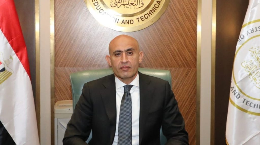 تعليق أولياء الأمور عن قرارات وزير التعليم توقيتها مش مناسب 4 تعليق أولياء الأمور عن قرارات وزير التعليم