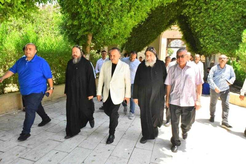 بالصور تفاصيل زيارة محافظ أسيوط إلى دير المحرق و متابعة تطوير مسار رحلة العائلة المقدسة 3 2024 2 25 18 56 48 594 3