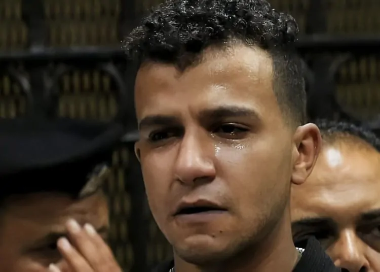 القصة الكاملة لقضية عصام صاصا من حفلات دبي لـ سجن الكيلو 10 1 القصة الكاملة للمطرب عصام صاصا