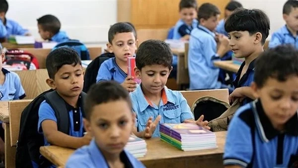 قرارات جديدة تصدم الطلاب وأولياء الأمور امتحان اسبوعي ورفع درجات أعمال السنه 40% 1 توزيع الدرجات على المواد الأساسية