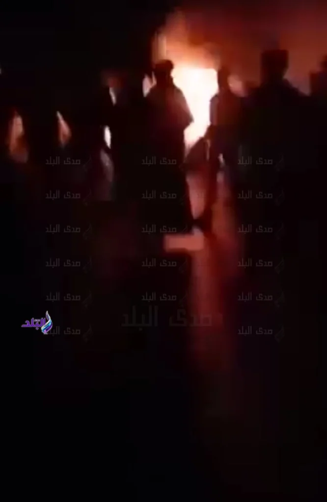 بالصور حادث الطريق الأوسطي الغربي صرخات مرعبة من وسط النيران تفحم سيارة بركابها 2 حادث الطريق الأوسطي الغربي