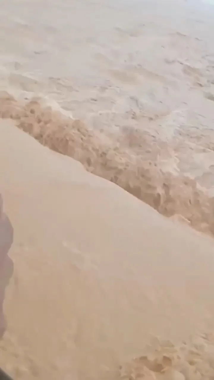 محدش يخاطر بحياته الأرصاد الجوية تحذر لمدة 7 أيام بسبب السيول بهذه المحافظات 5 تحذيرات من الأمطار الرعدية والسيول