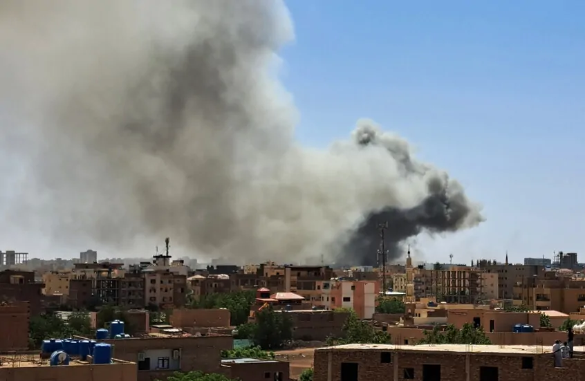 وسط إنتشار الأوبئة تصعيد غير متوقع السودان تصحى على أصوات معارك ضارية 2 تصعيد غير متوقع السودان تصحى على أصوات معارك ضارية