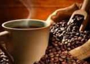 أطباء يحذرون من شرب القهوة