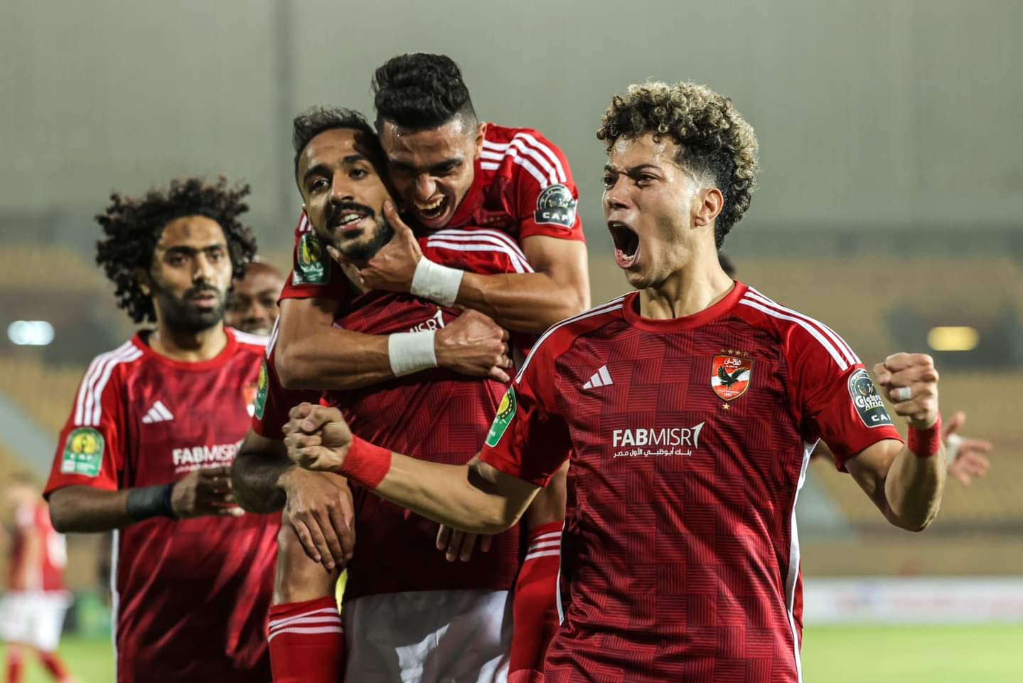 جائزة مالية ضخمة في مباراة السوبر الإفريقي قبل ساعات من لقاء الأهلي والزمالك 2 أبطال السوبر الإفريقي
