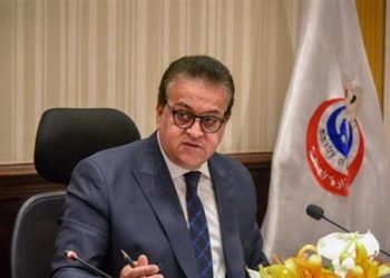 مؤتمر صحفي لـ وزير الصحة في أسوان