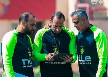 جوميز يحذر لاعبي فريق الزمالك قبل مبارة السوبر من نجم الأهلي إمكانياته كبيرة