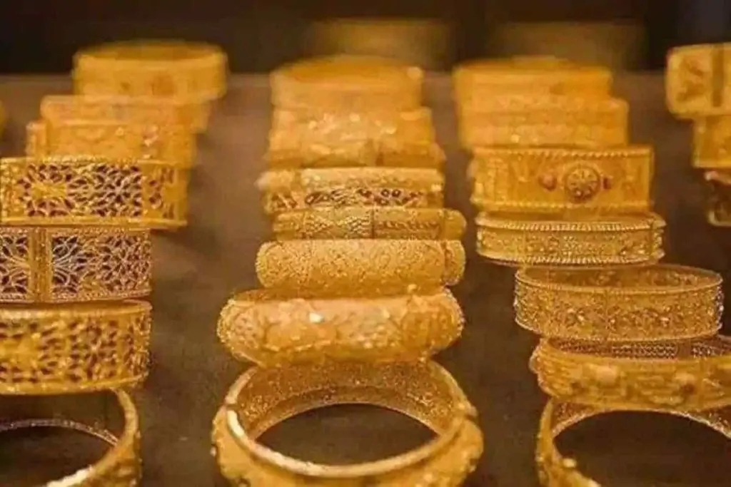 مفاجاة صادمة فى أسعار الذهب قبل نهاية العام يعلنها مستشار وزير التموين 4 أسعار الذهب