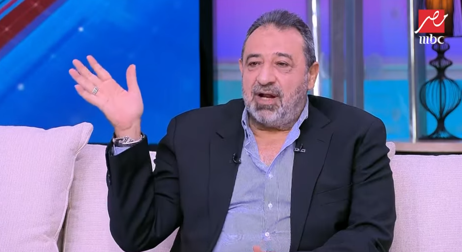 ده إخوان مجدي عبدالغني يفجر مفاجأة عن محمد رمضان مدير الكرة الجديد في الأهلي 2 مجدي عبدالغني عن محمد رمضان