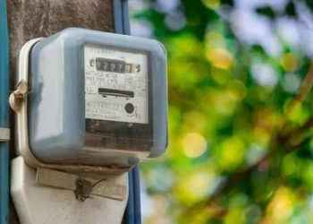 الكهرباء تحذر أصحاب العدادات القديمة اخر فرصة ليك قبل الرفع والسحب