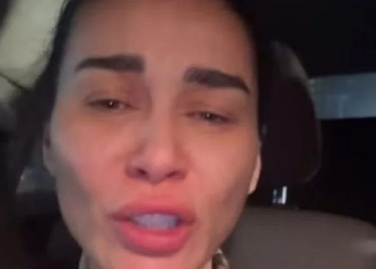 شاهد الفنانة نادين الراسي تتصدر تريند جوجل بعد هروبها من منزلها بالروب والبيجاما إيه اللي حصل 1 2018 4 8 10 47 37 884 607
