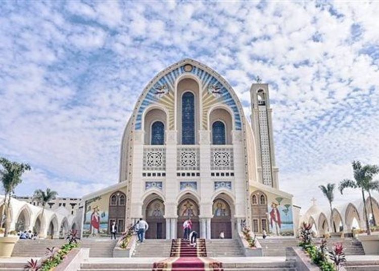 لمدة 3 أيام من قلب الكاتدرائية وزارة الصحة وهيئة الإسعاف تُقدم خدماتها في إطار المبادرة الرئاسية 1 2018 4 8 10 47 37 884 737