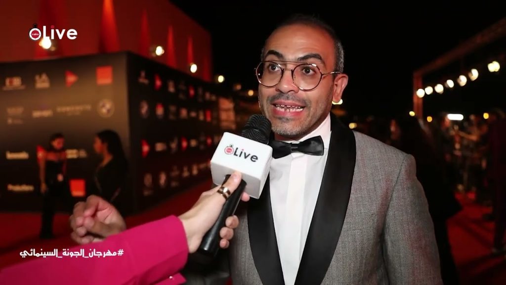 تعليق مخرج فيلم رفعت عيني للسما أيمن الأمير عن فرقة بانوراما برشا بمهرجان الجونة السينمائي 3 مخرج فيلم رفعت عيني للسما