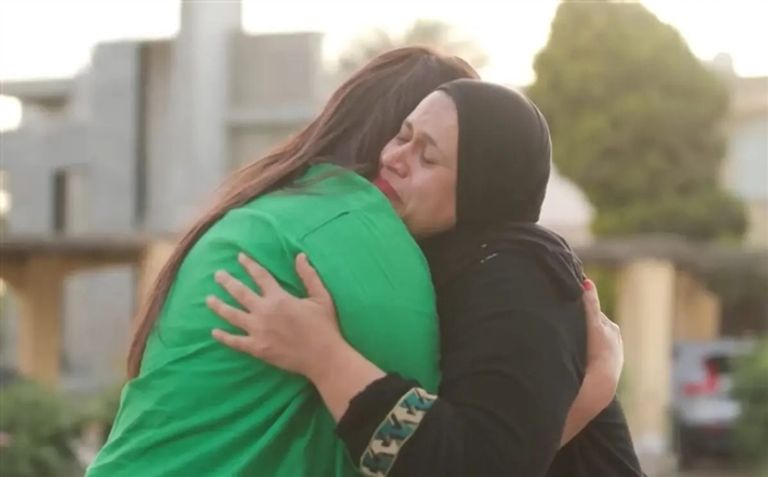 تعليق الفنانة هالة صدقي بعد براءتها من قضية النصب على خادمتها 3 أزمة هالة صدقي ومساعدتها حسنية